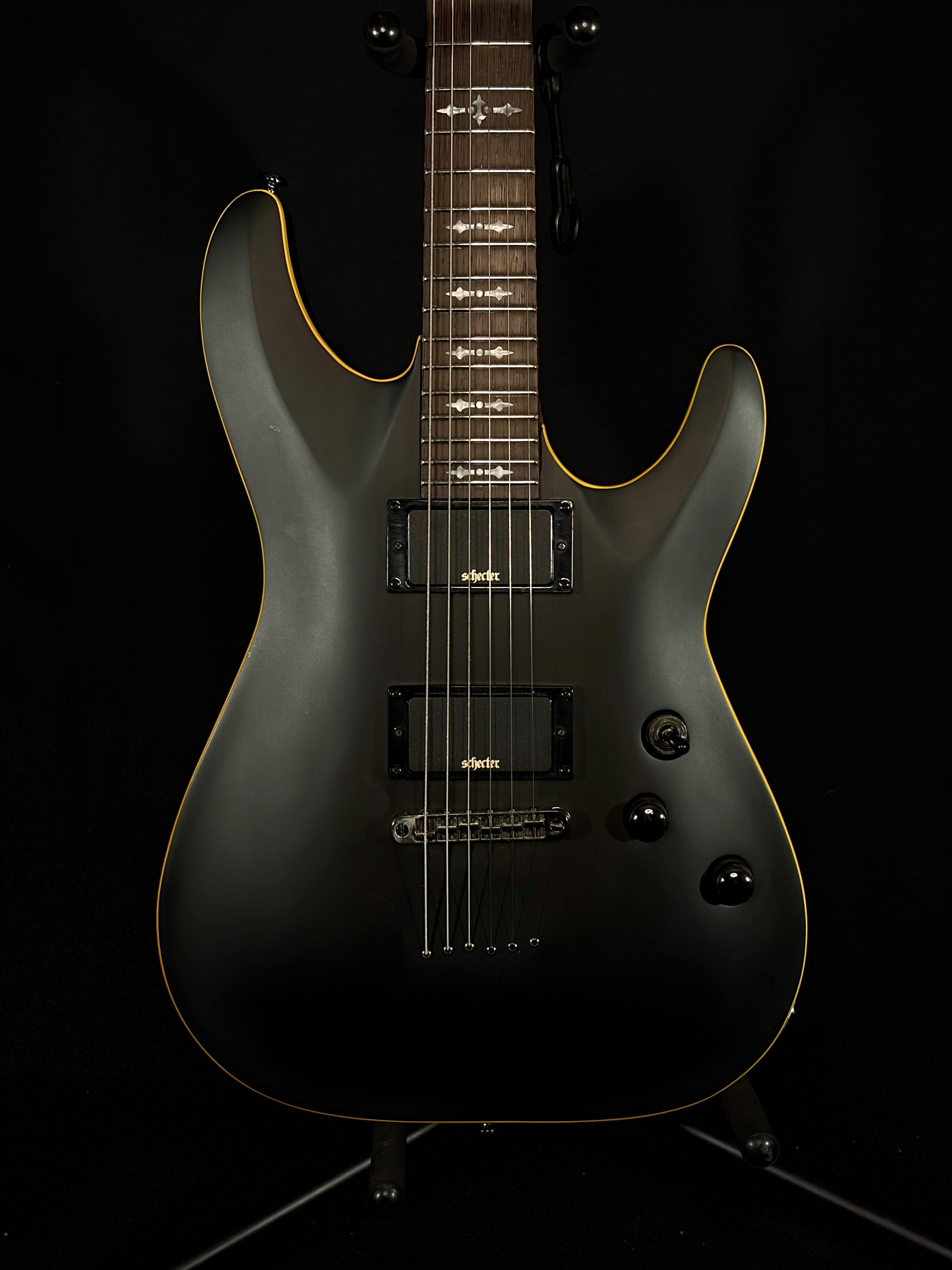 Schecter Demon 6 – CDS Guitars