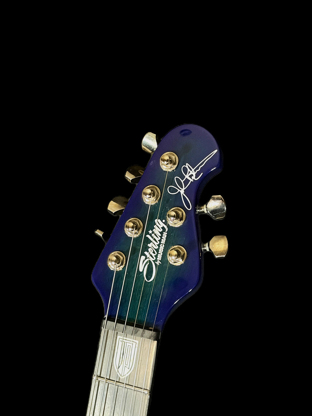 Sterling Majesty 200 CDS Guitars