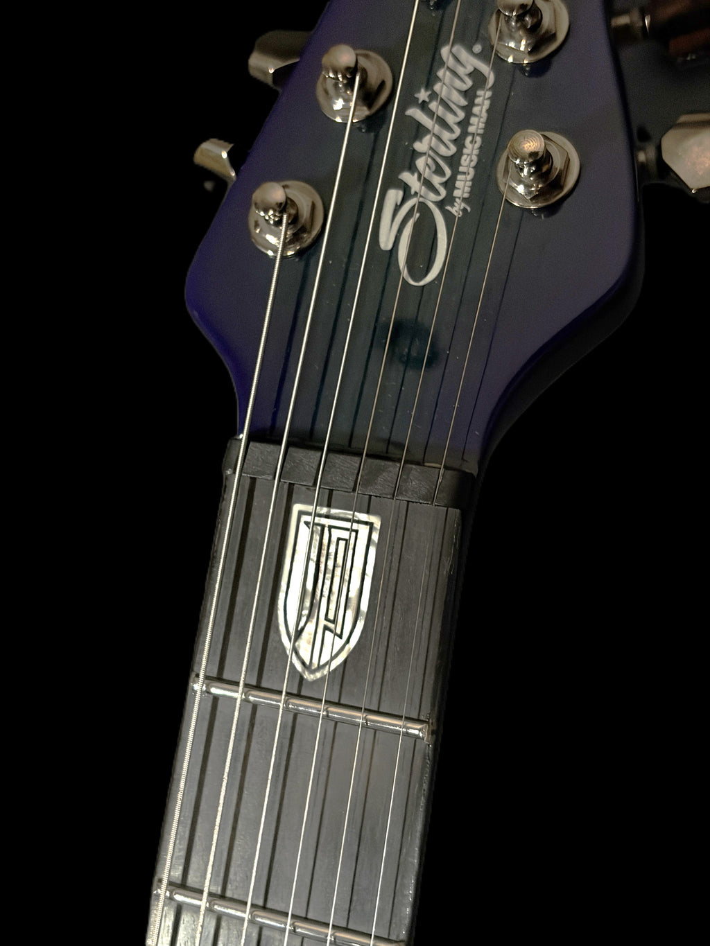 Sterling Majesty 200 CDS Guitars