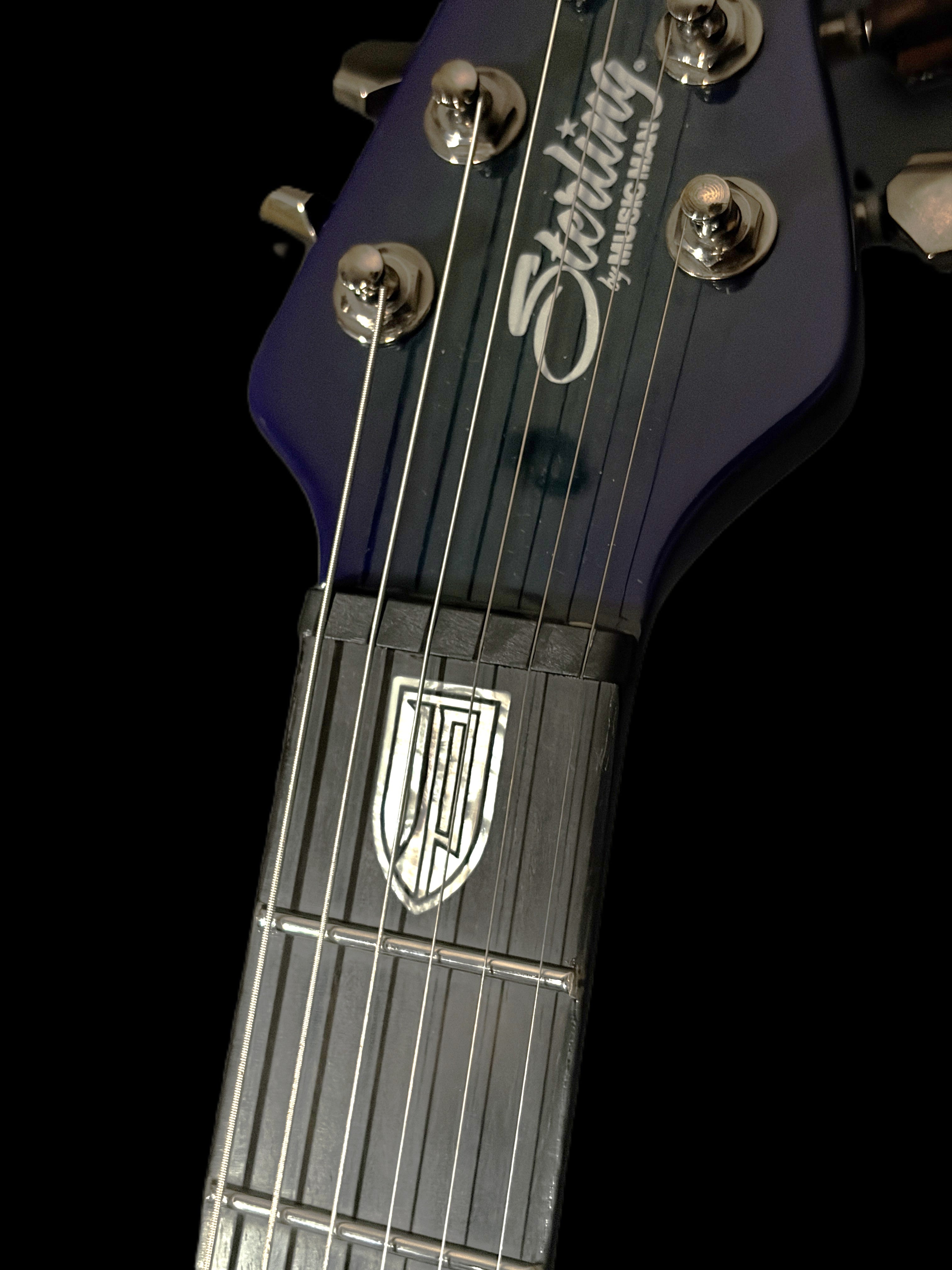 Sterling Majesty 200 CDS Guitars