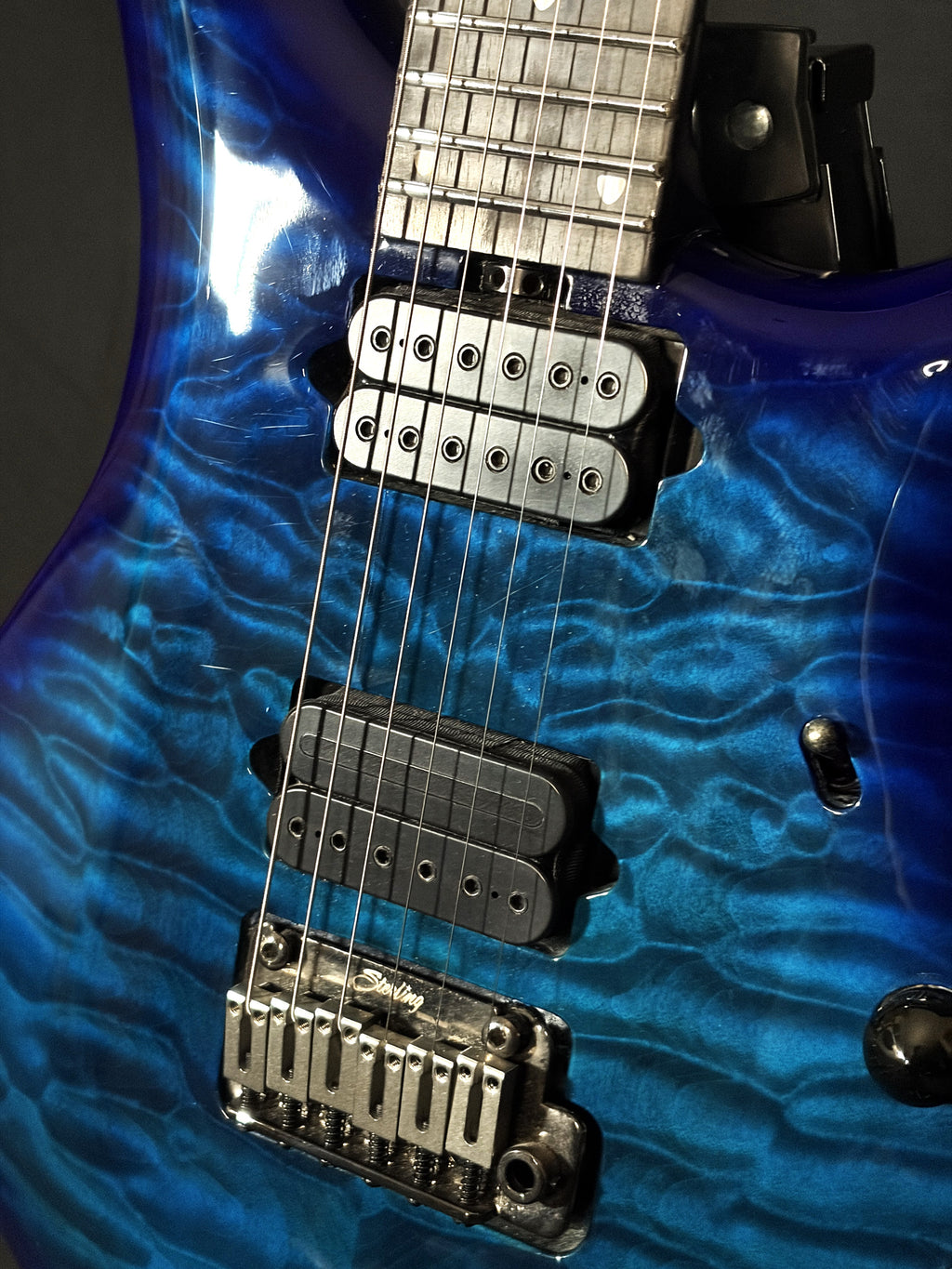 Sterling Majesty 200 CDS Guitars