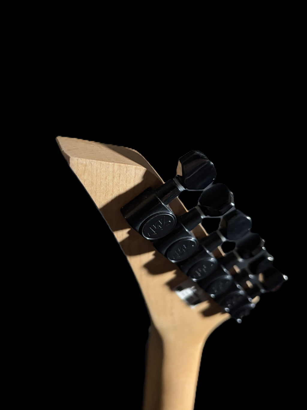 Jackson JS12 Dinky CDS Guitars
